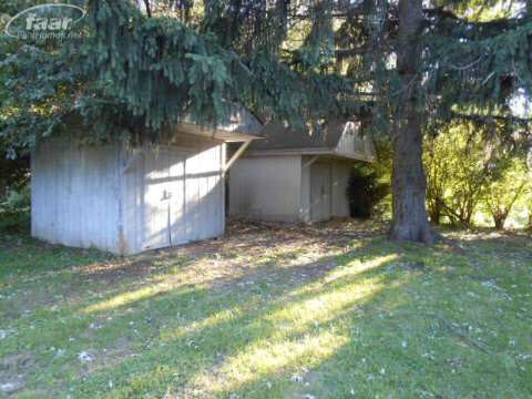 8484 East Carpenter Road Davison, MI 48423 - Photo 17 of 20 20360611-16.JPG