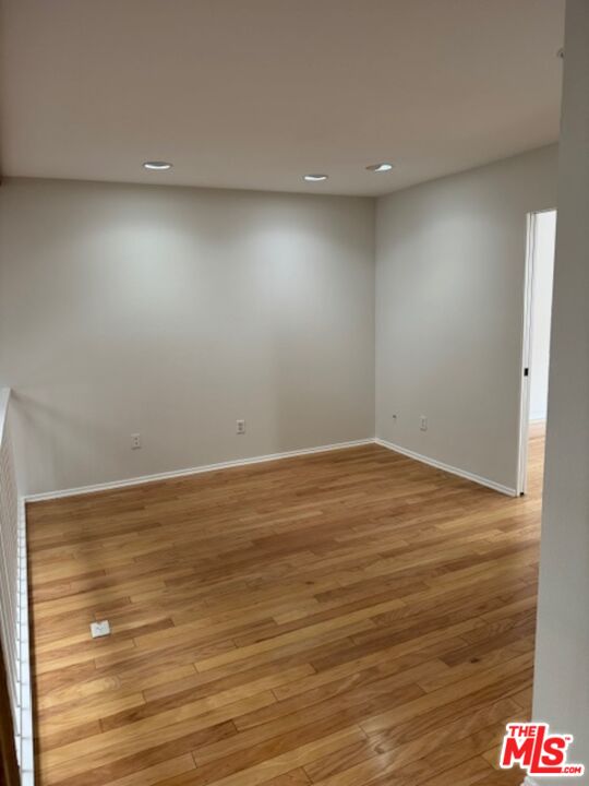 13322 Maxella Avenue, Unit 2 Marina del Rey, CA 90292 - Photo 12 of 20 an empty room with wooden floor
