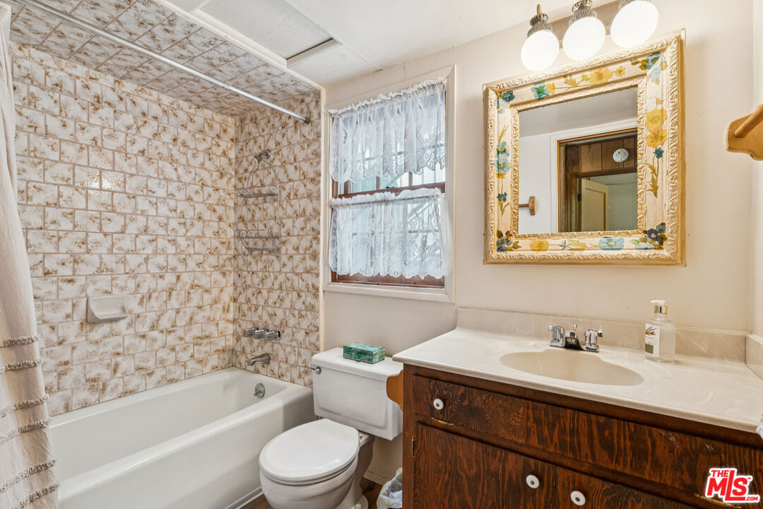 4 Winding Way Running Springs, CA 92382 - Photo 23 of 49