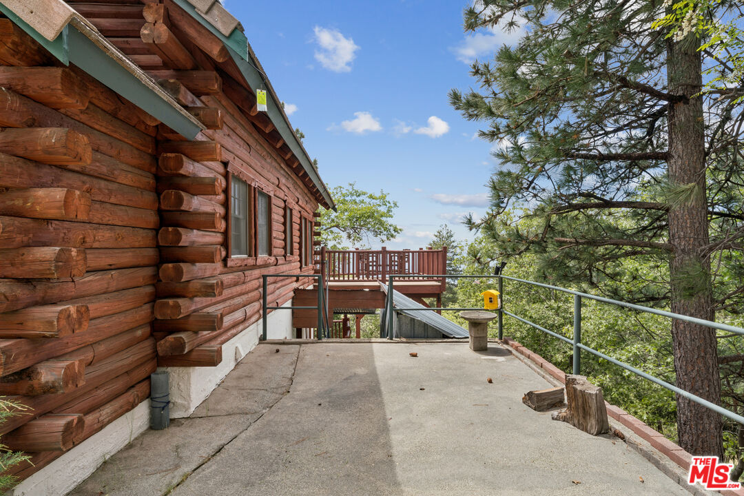 4 Winding Way Running Springs, CA 92382 - Photo 37 of 49