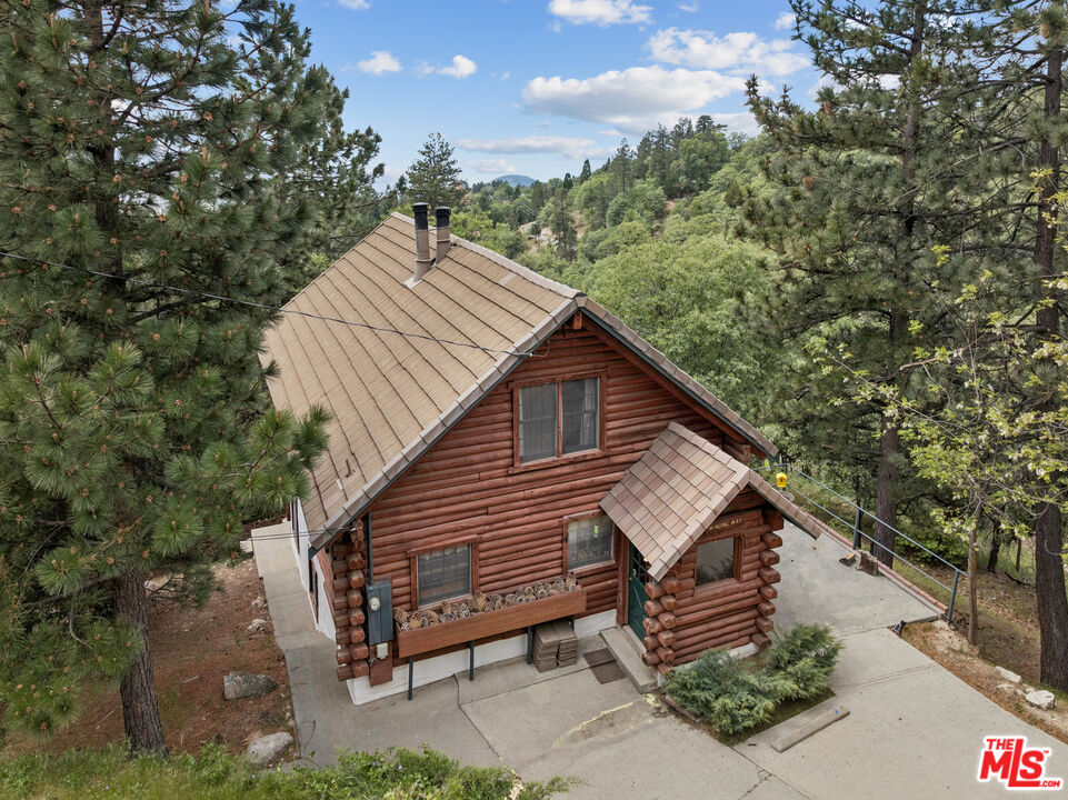 4 Winding Way Running Springs, CA 92382 - Photo 38 of 49