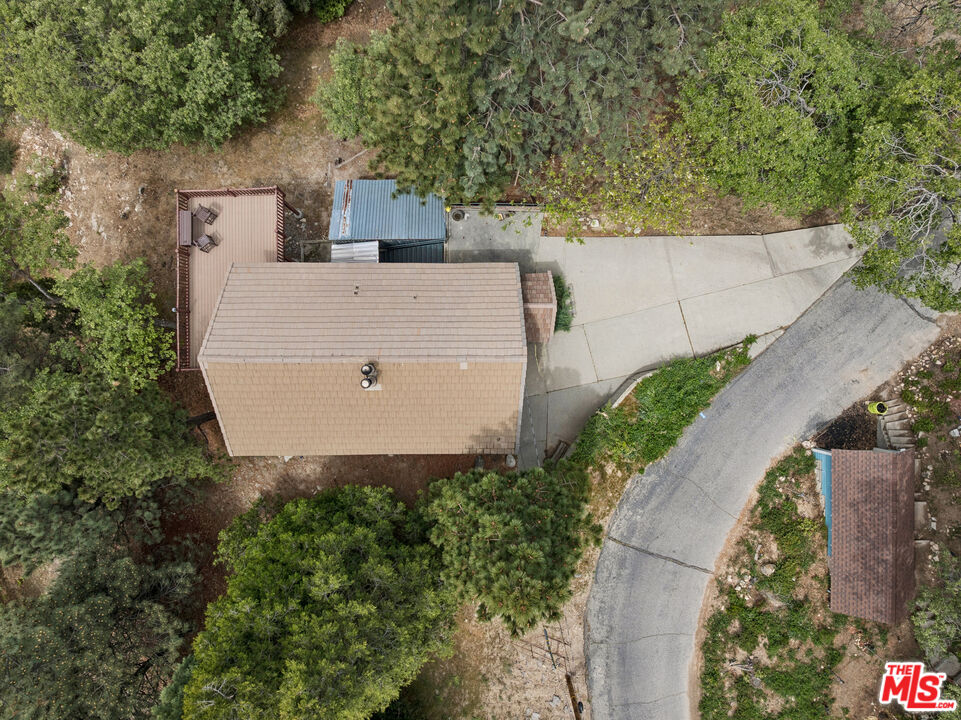4 Winding Way Running Springs, CA 92382 - Photo 41 of 49