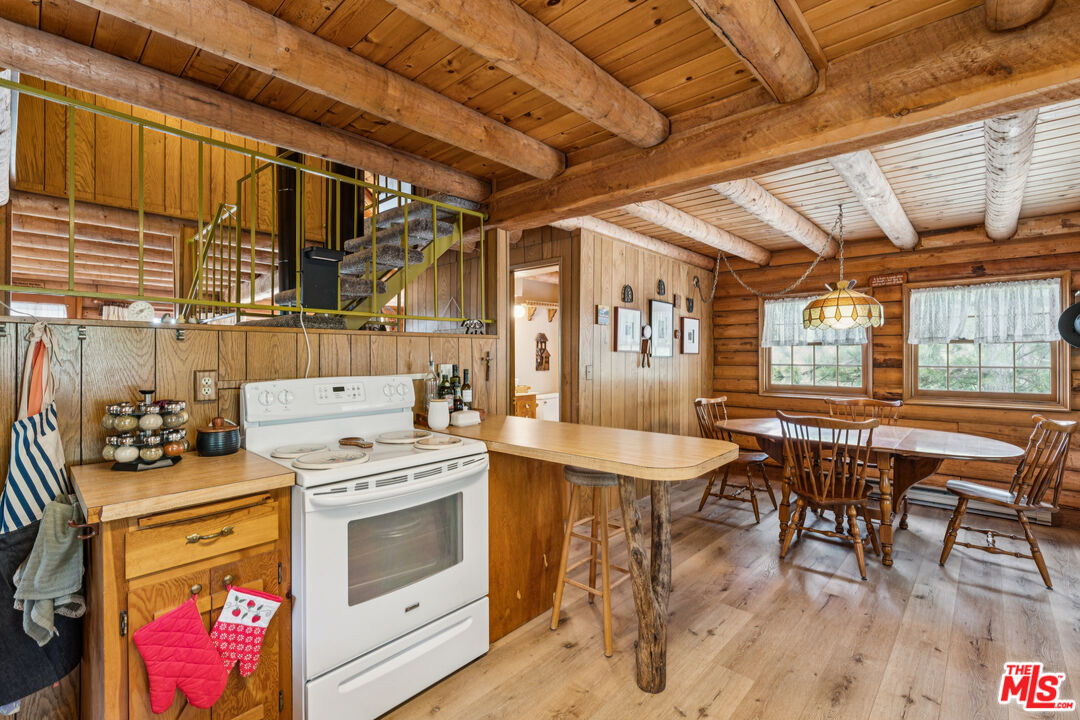 4 Winding Way Running Springs, CA 92382 - Photo 8 of 49