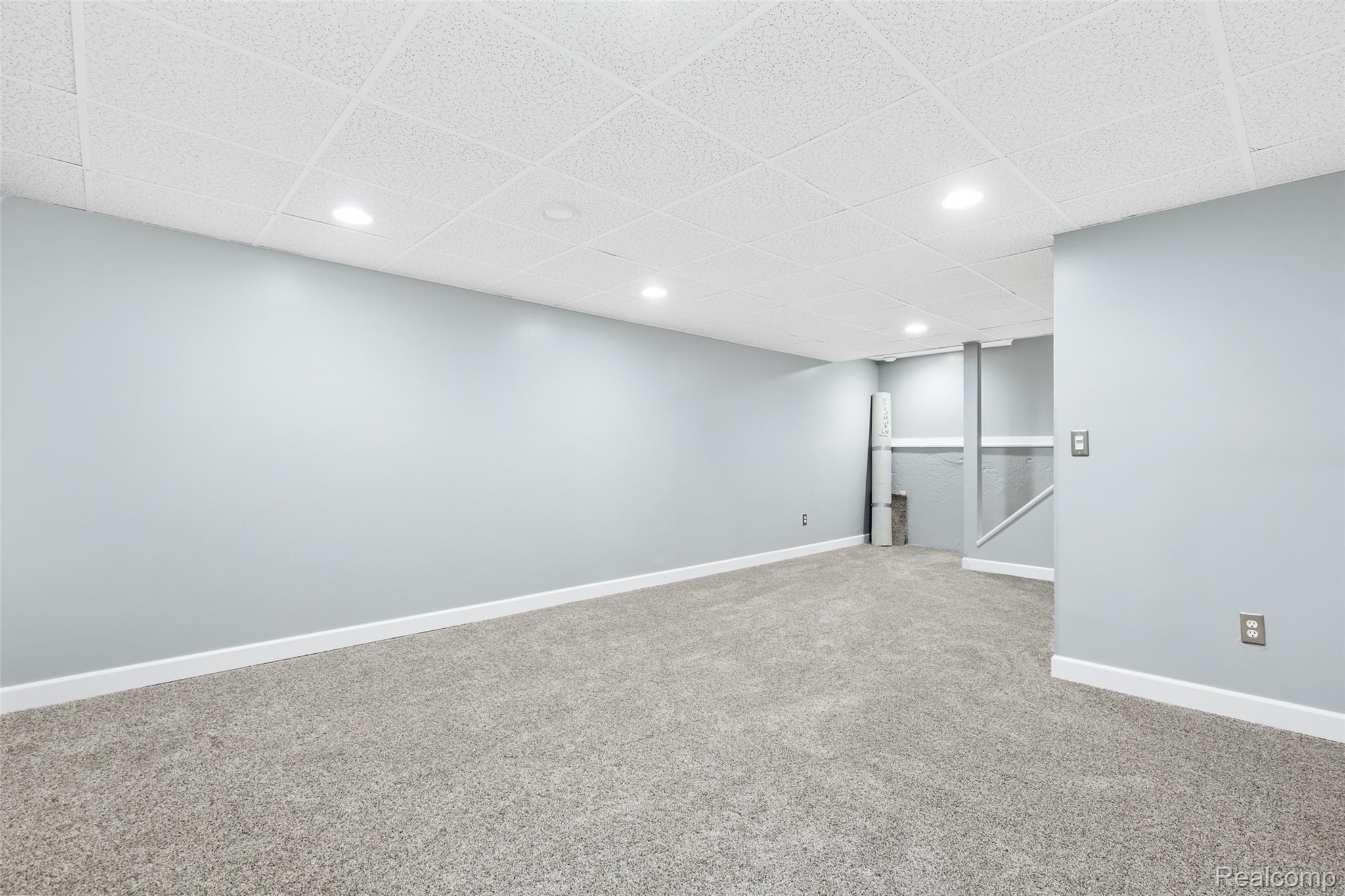 1474 Saddle Lane Rochester, MI 48306 - Photo 24 of 25 9D1A3669SaddleLaneBase.jpg