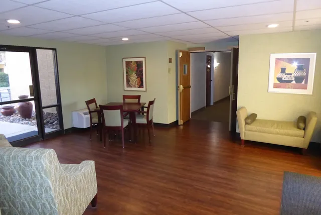 $125,000 | 10330 West Thunderbird Boulevard, Unit A127, Sun City, AZ 85351