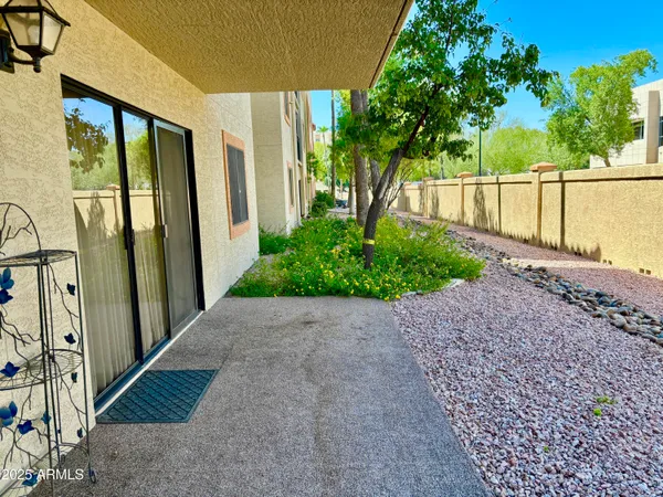 $119,000 | 10330 West Thunderbird Boulevard, Unit A127, Sun City, AZ 85351