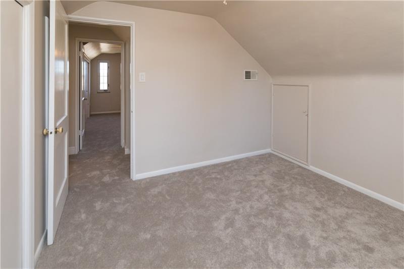 1005 Connor Road Pittsburgh, PA 15234 - Photo 14 of 20 Gallery Image 14