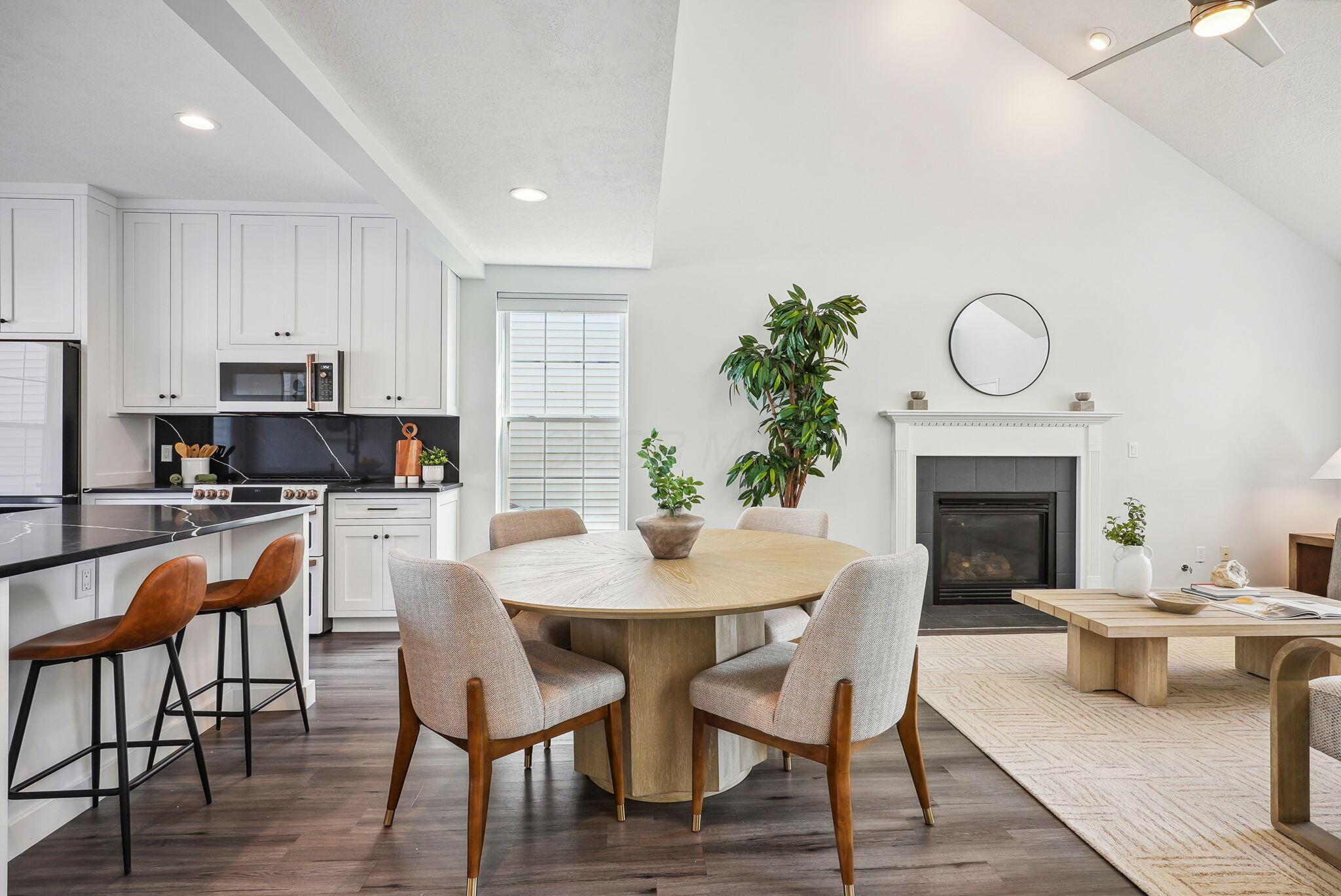 5990 Mealla Road Westerville, OH 43081 - Photo 7 of 36 Open Dining.