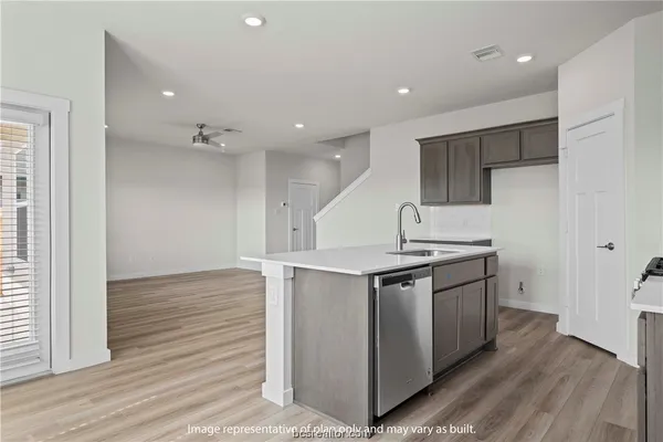 $2,450 | 975 Lady Bird Lane, College Station, TX 77845