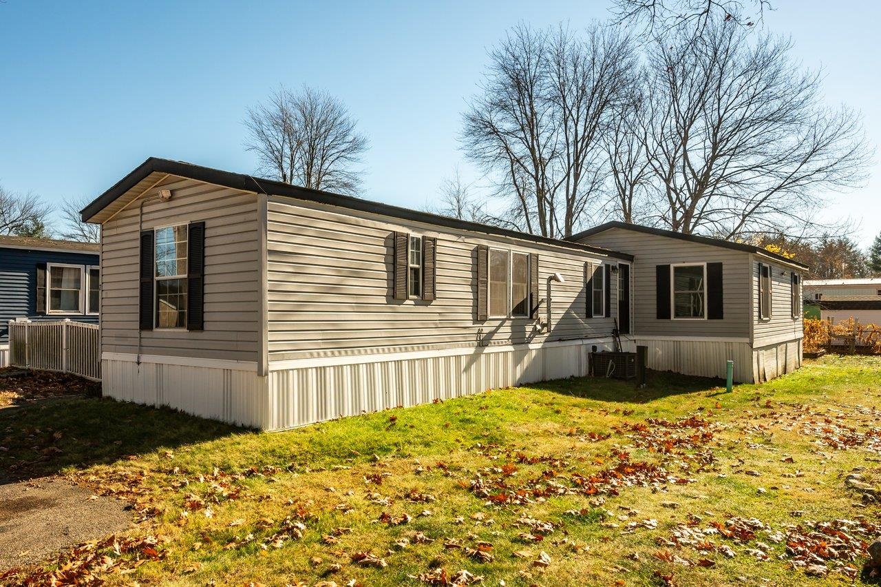 7 Cornwall Street Exeter, NH 03833 - Photo 2 of 29 Gallery Image 2
