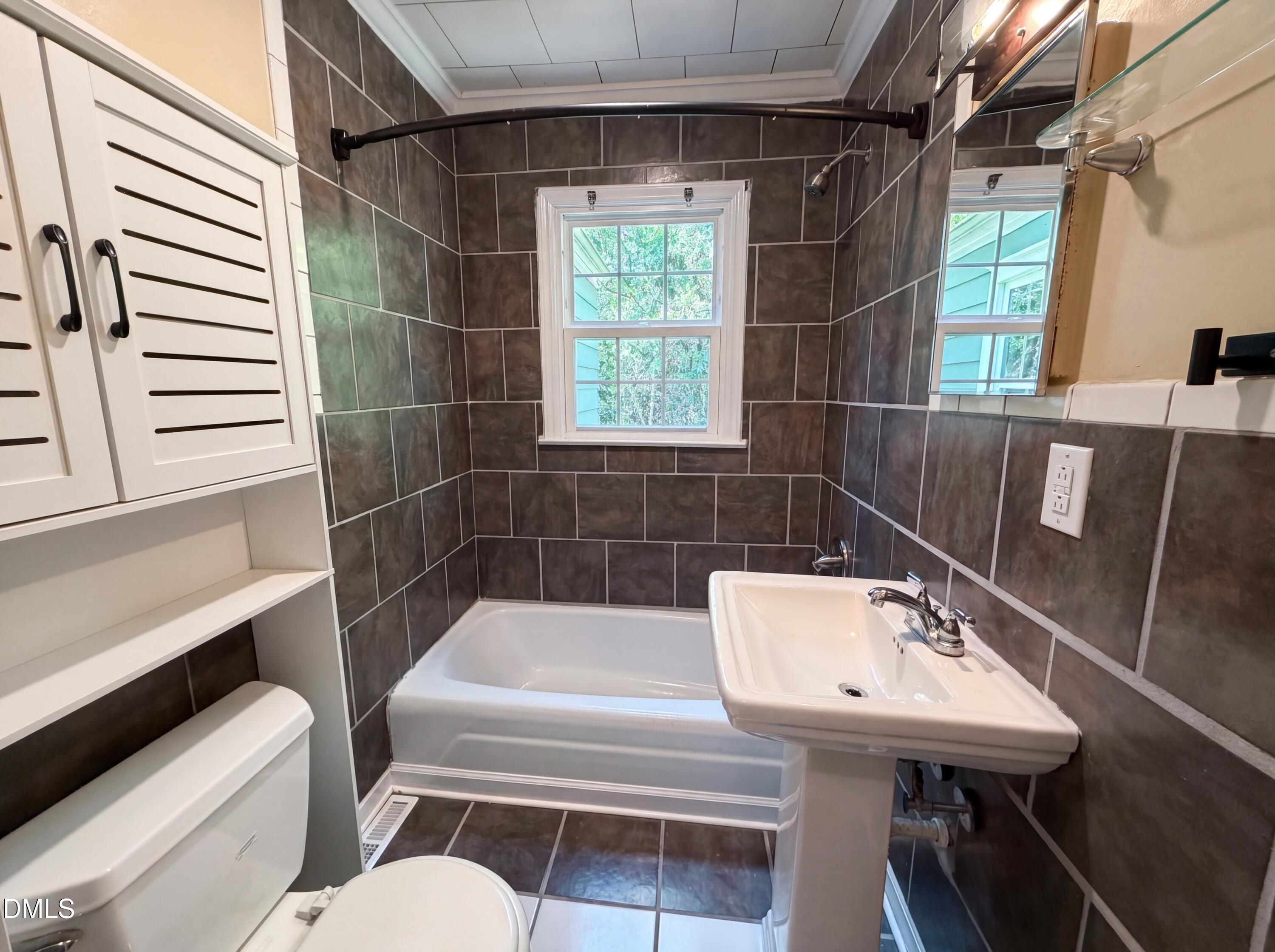 127 Nelson Street Durham, NC 27707 - Photo 11 of 16 listing_10