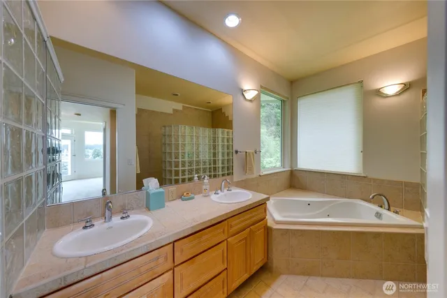 $585,000 | 837 Shoshone Drive, La Conner, WA 98257