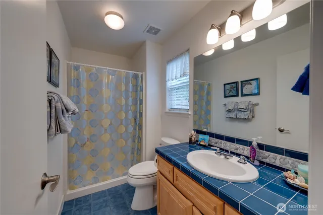 $585,000 | 837 Shoshone Drive, La Conner, WA 98257