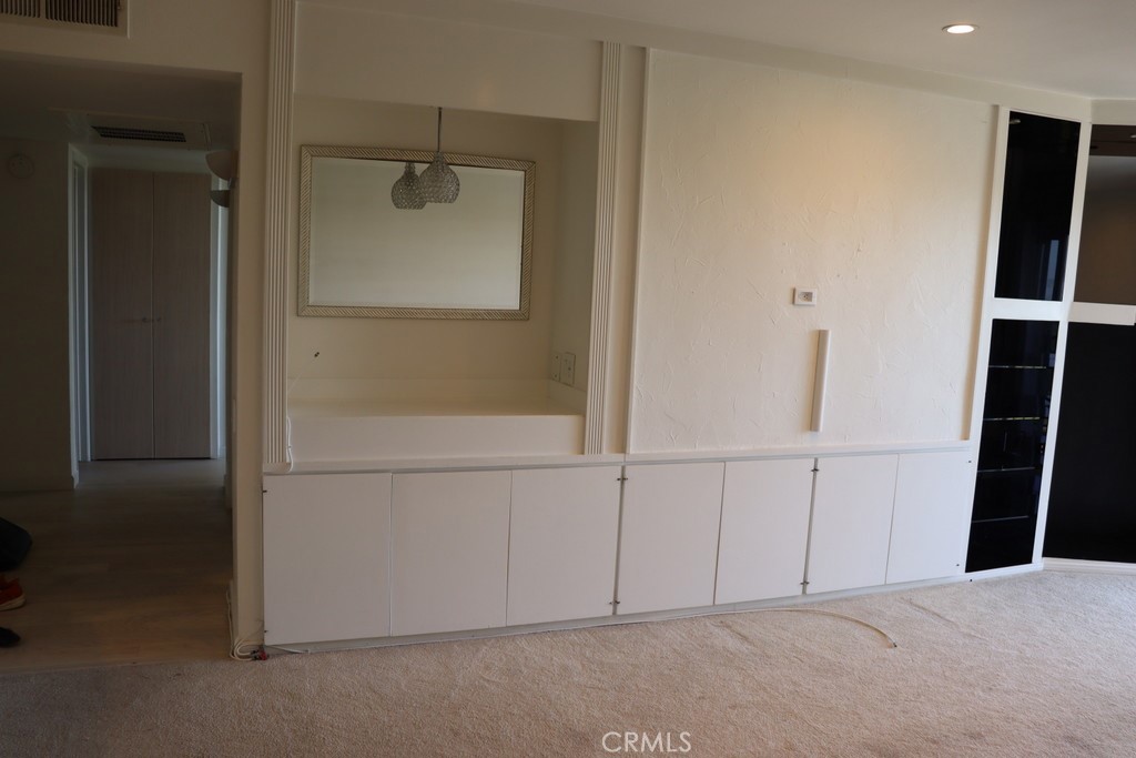 2385 Roscomare Road, Unit E10 Los Angeles, CA 90077 - Photo 36 of 40