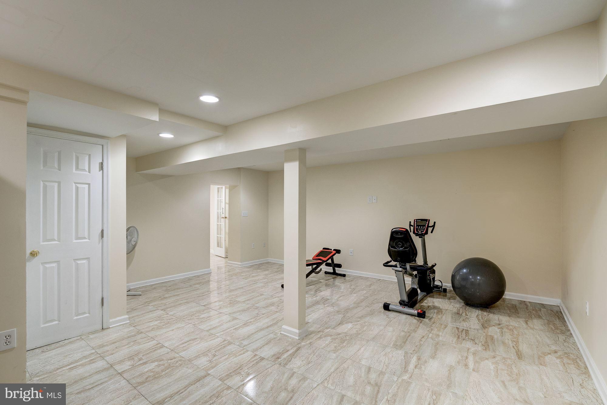 2315 Rosedown Drive Reston, VA 20191 - Photo 32 of 36