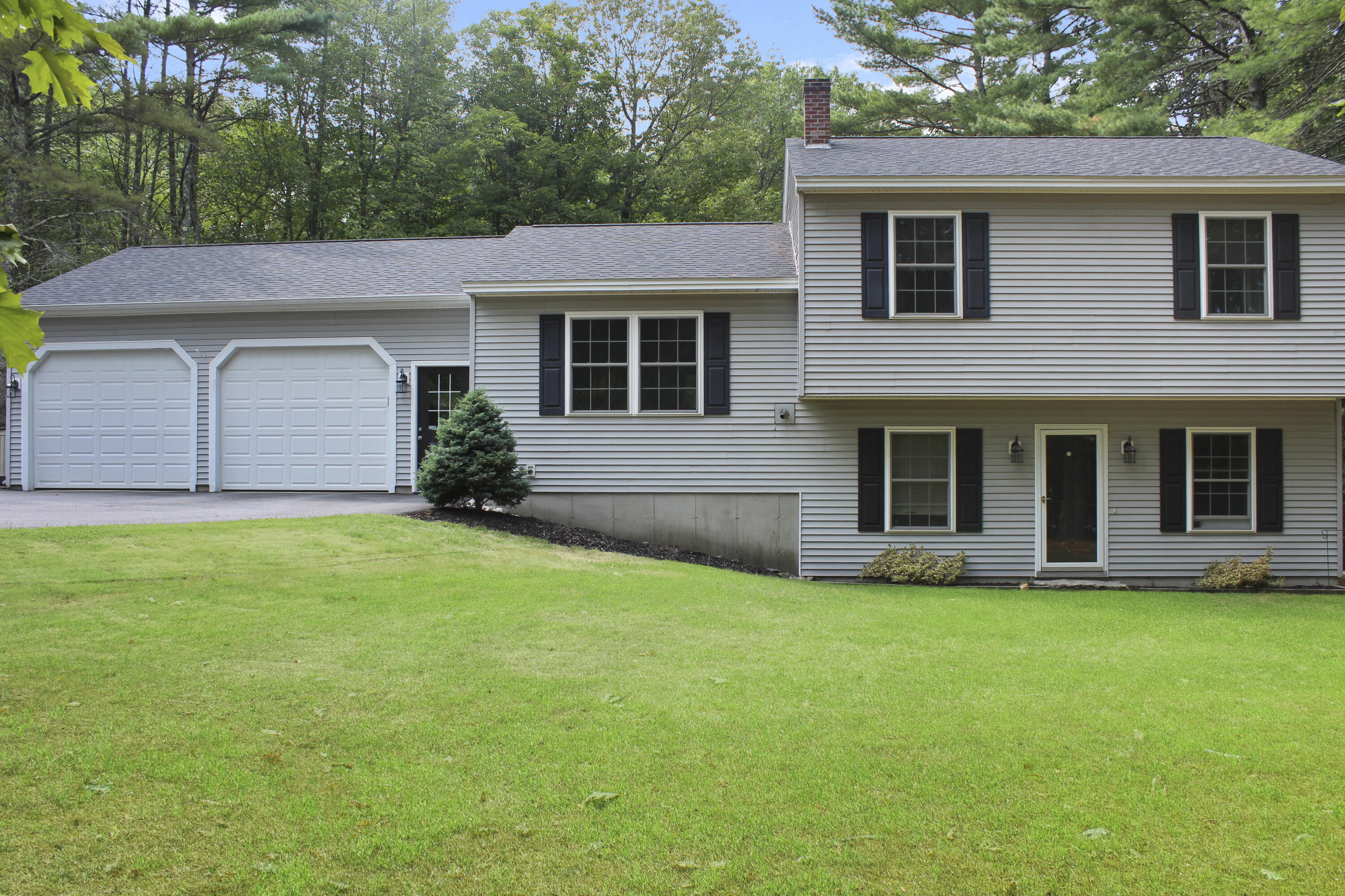 174 Raymond Hill Road Raymond, ME 04071 - Photo 4 of 55 IMG_5737