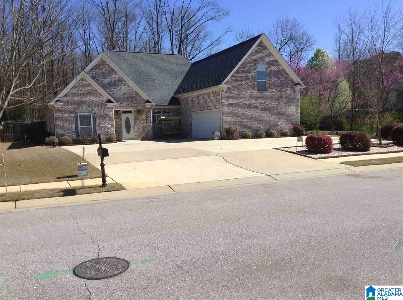 104 Parliament Road Alabaster, AL 35114 - Photo 1 of 47