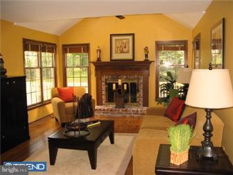 185 Beaumont Road Devon, PA 19333 - Photo 2 of 12 Family Room