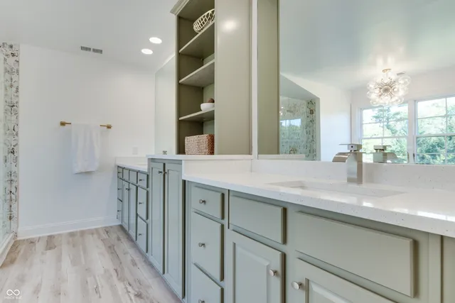 $848,000 | 6502 Allisonville Road, Indianapolis, IN 46220