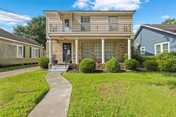 $405,900 | 510 East Main Street, Humble, TX 77338