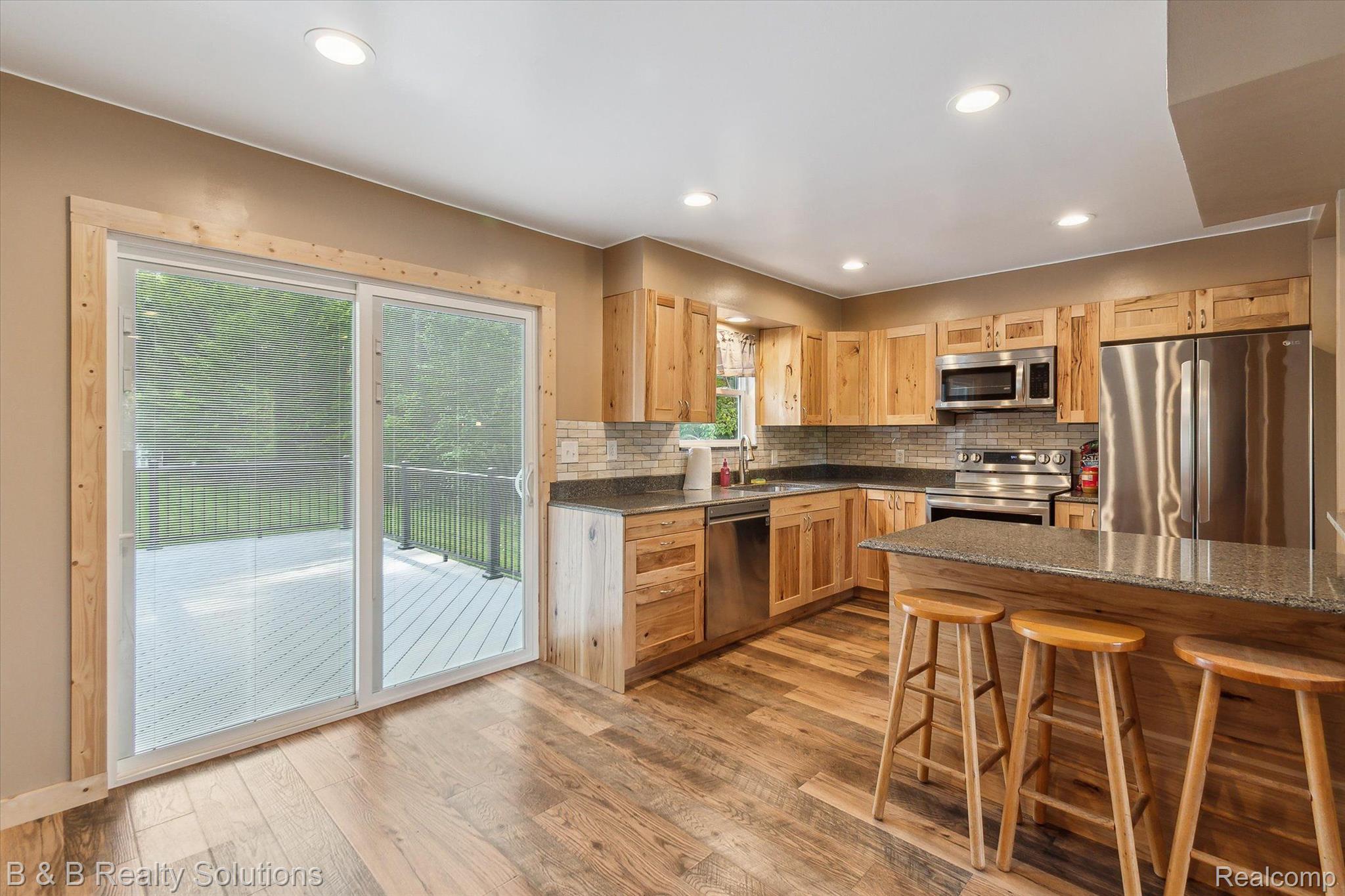 557 Barnes Lake Road Columbiaville, MI 48421 - Photo 10 of 64 Gallery Image 10