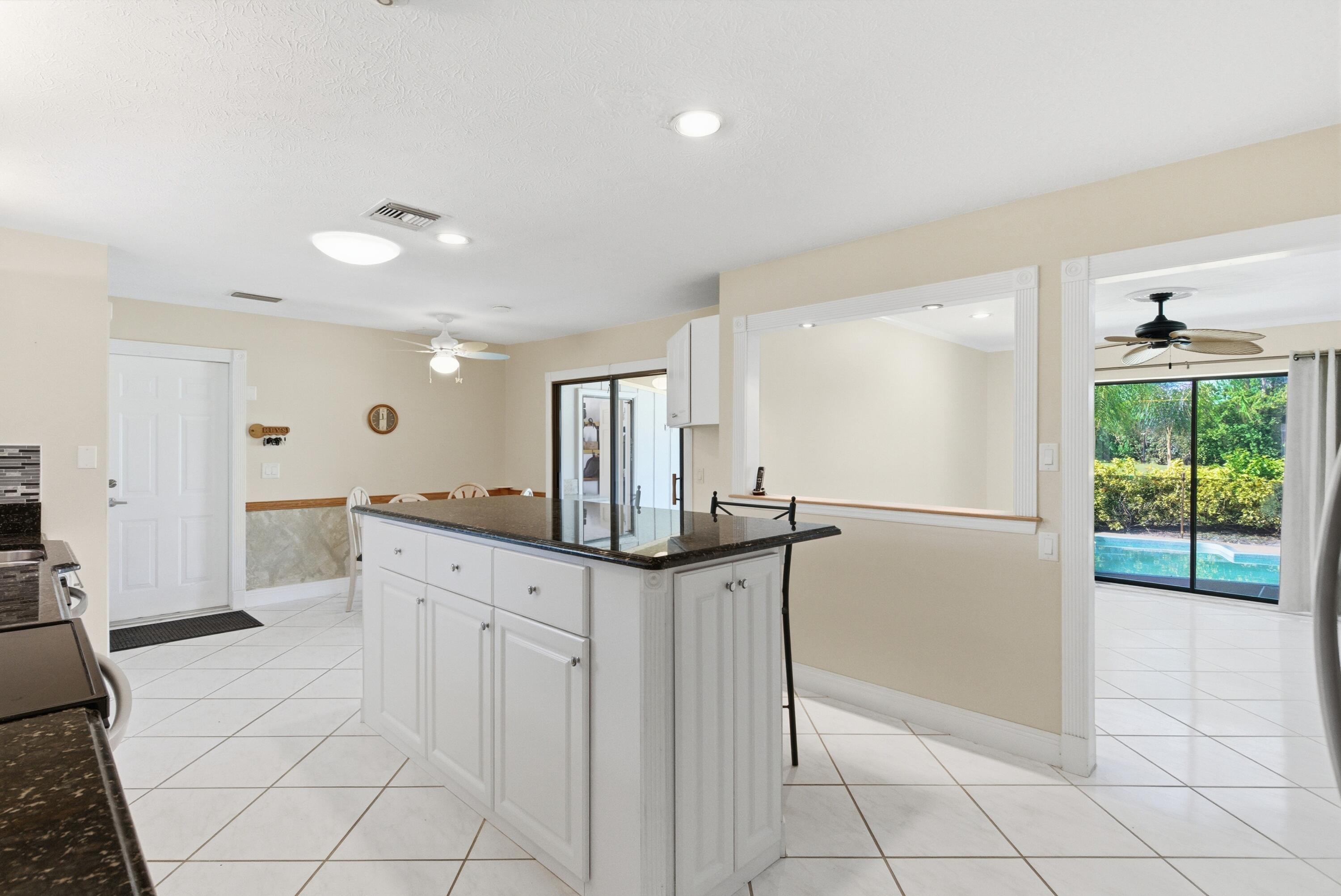 5151 Southeast Burning Tree Circle Stuart, FL 34997 - Photo 12 of 74 5151_SE_Burning_Tree_Cir_021