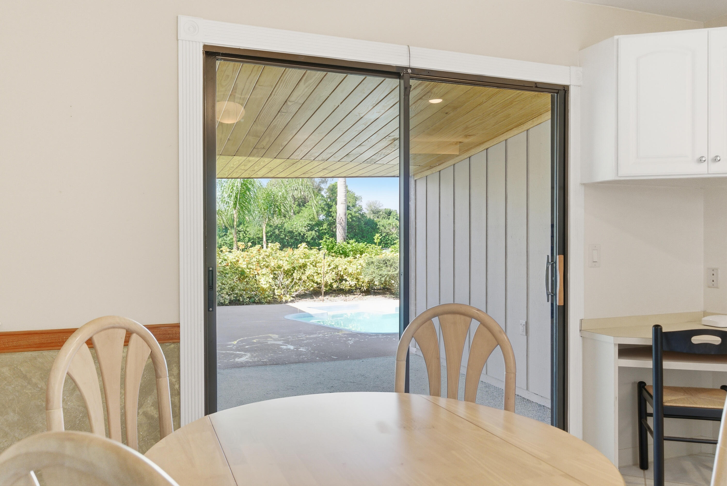 5151 Southeast Burning Tree Circle Stuart, FL 34997 - Photo 15 of 74 5151_SE_Burning_Tree_Cir_027