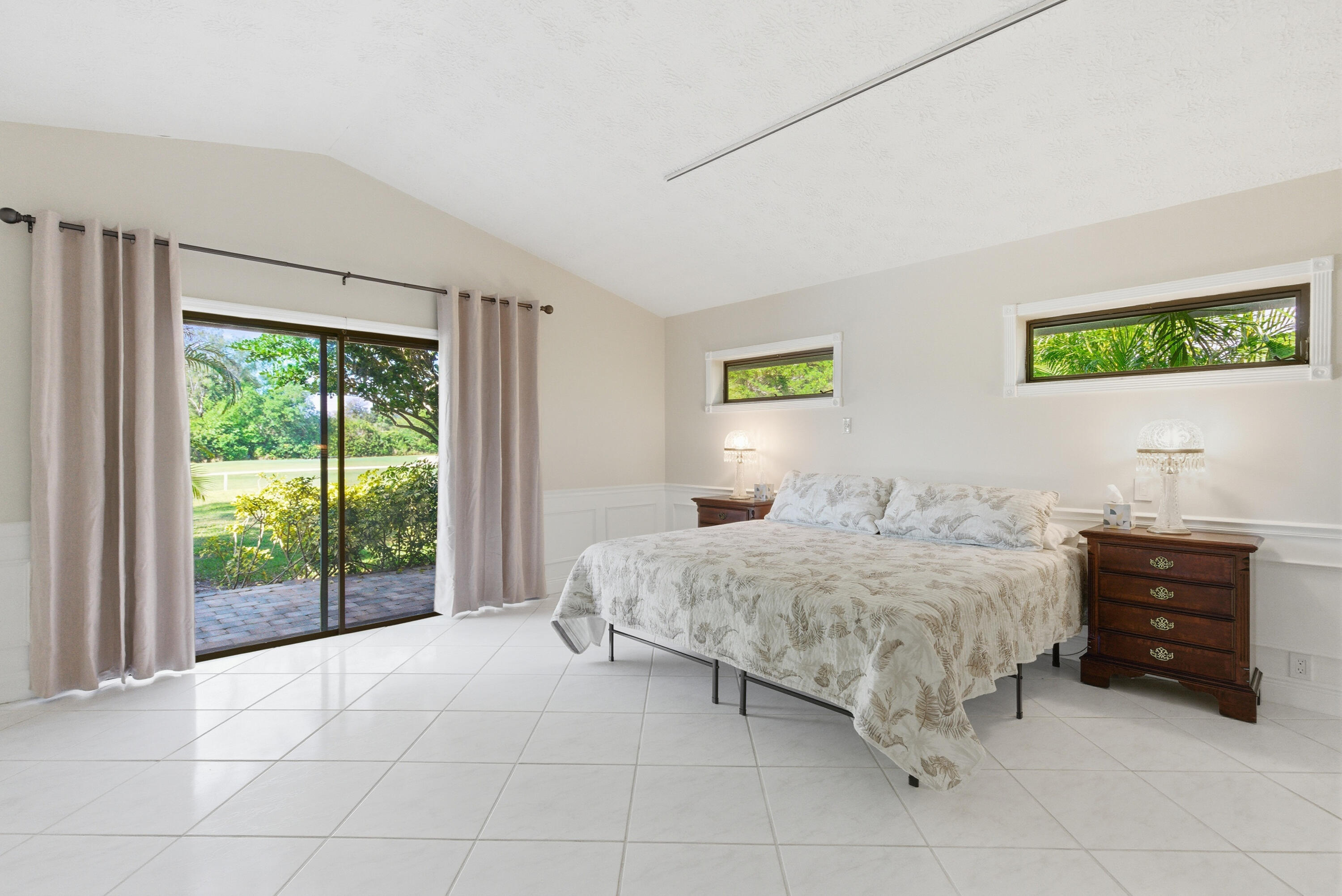 5151 Southeast Burning Tree Circle Stuart, FL 34997 - Photo 22 of 74 5151_SE_Burning_Tree_Cir_036