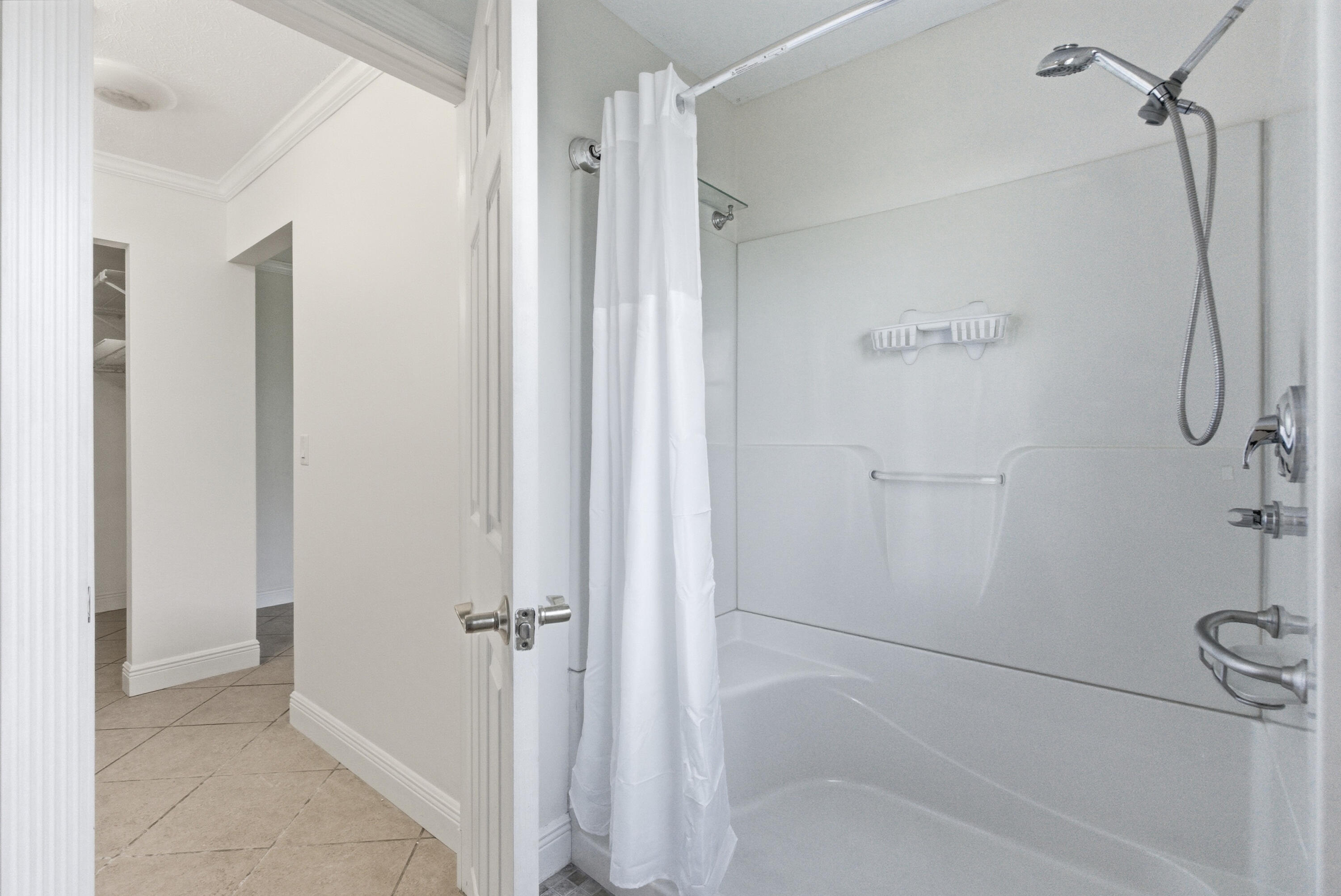 5151 Southeast Burning Tree Circle Stuart, FL 34997 - Photo 32 of 74 5151_SE_Burning_Tree_Cir_047