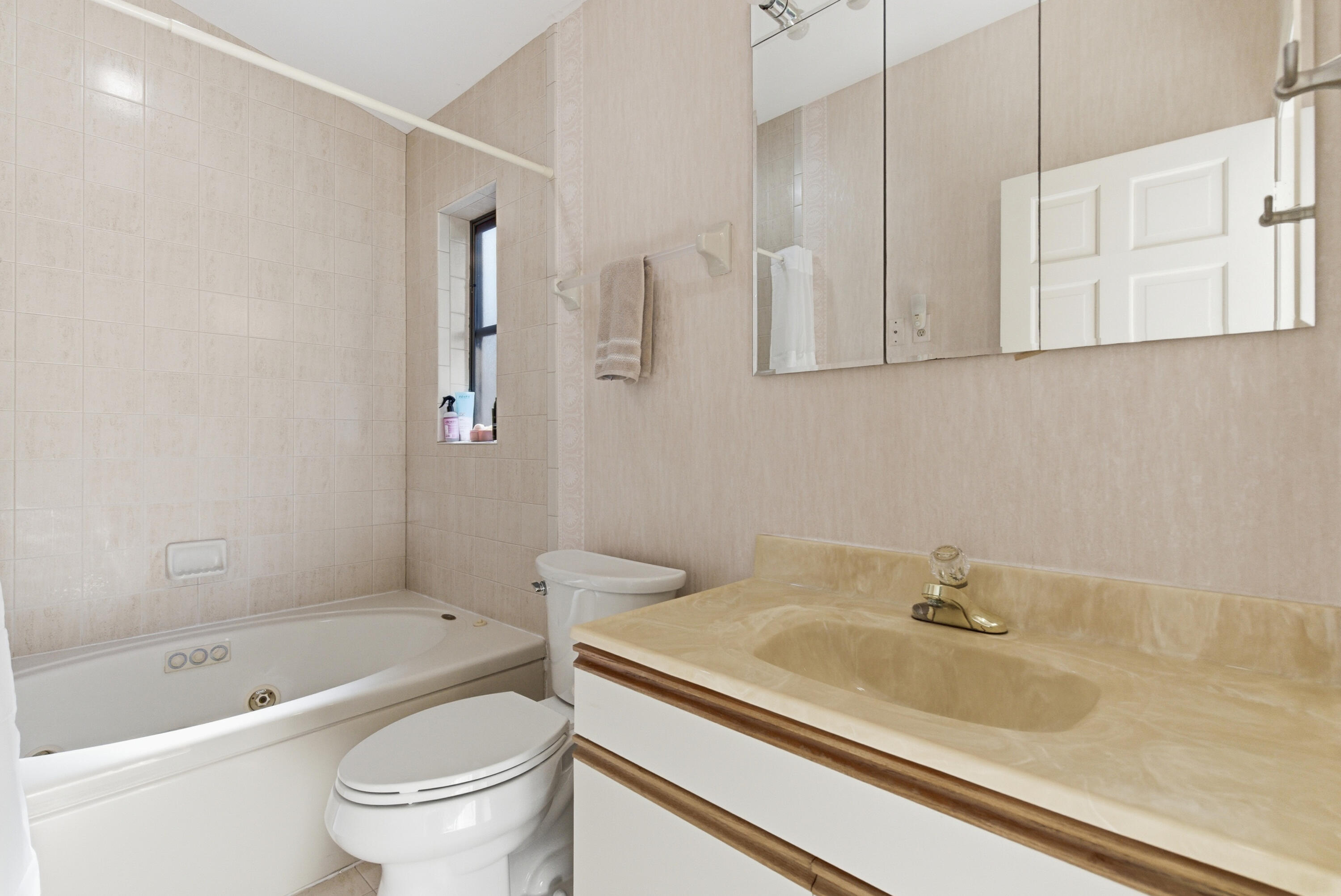 5151 Southeast Burning Tree Circle Stuart, FL 34997 - Photo 45 of 74 5151_SE_Burning_Tree_Cir_048