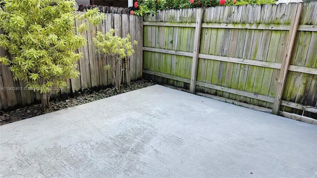 $2,400 | 8079 Northwest 8th Street, Unit 9, Miami, FL 33126