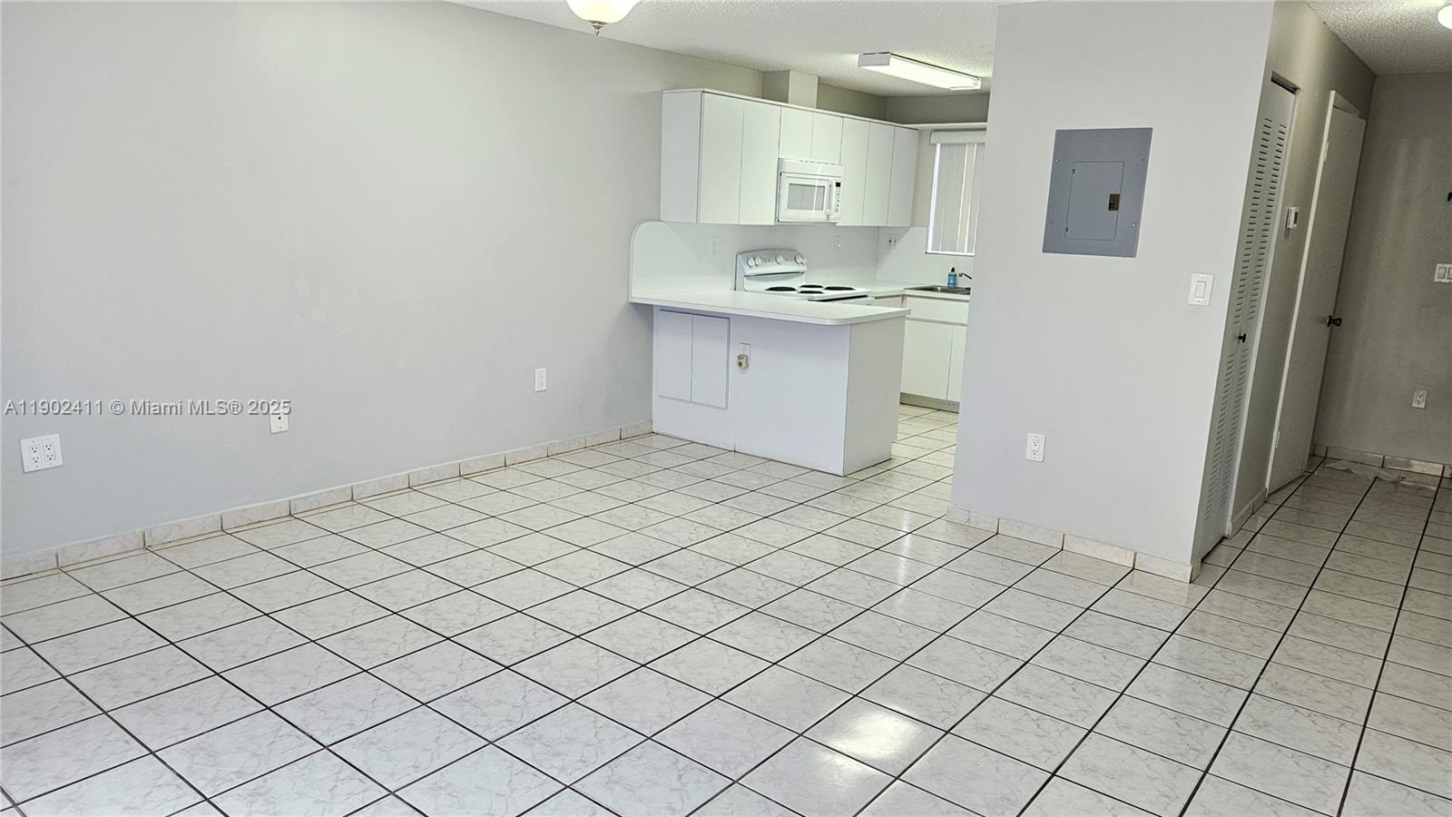 8079 Northwest 8th Street, Unit 9 Miami, FL 33126 - Photo 16 of 42