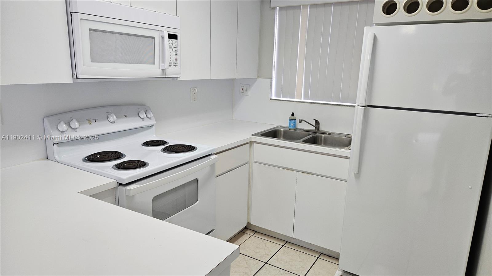8079 Northwest 8th Street, Unit 9 Miami, FL 33126 - Photo 18 of 42