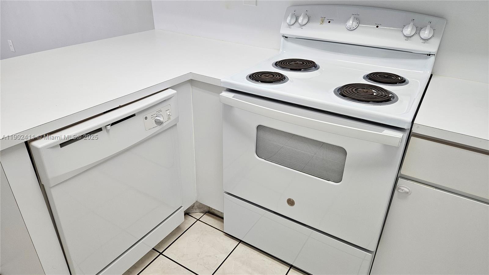 8079 Northwest 8th Street, Unit 9 Miami, FL 33126 - Photo 19 of 42