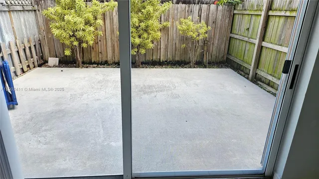 $2,400 | 8079 Northwest 8th Street, Unit 9, Miami, FL 33126