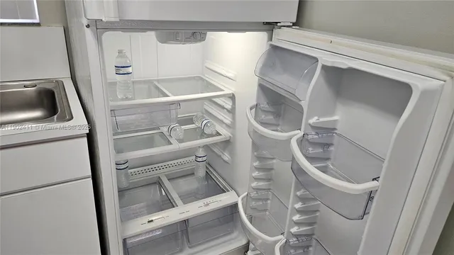 $2,400 | 8079 Northwest 8th Street, Unit 9, Miami, FL 33126