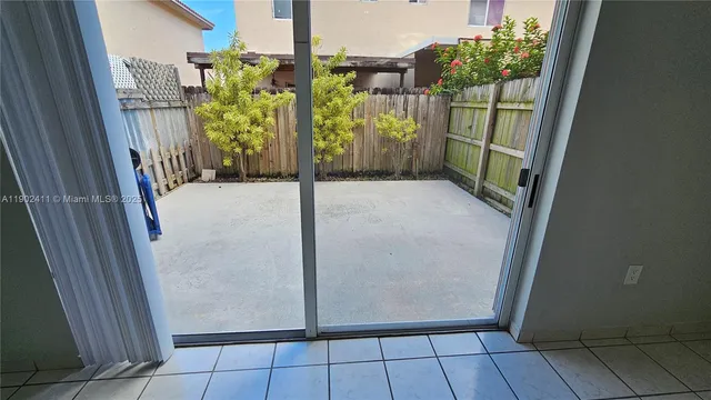 $2,400 | 8079 Northwest 8th Street, Unit 9, Miami, FL 33126