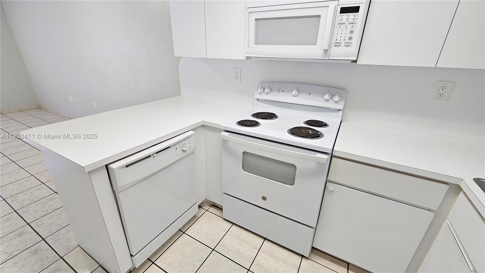 8079 Northwest 8th Street, Unit 9 Miami, FL 33126 - Photo 7 of 42