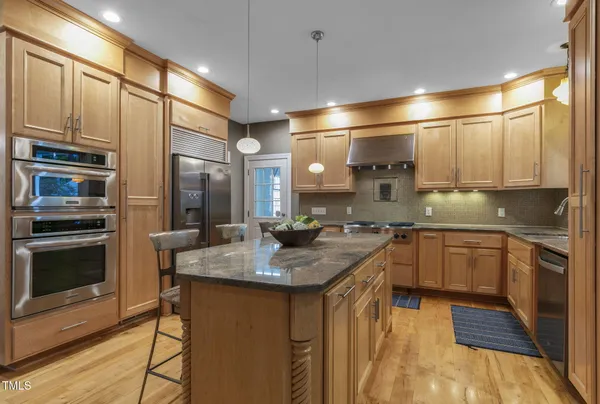 $675,000 | 2811 Deerfield Lane, Wilson, NC 27896