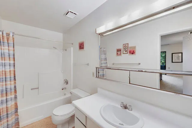 $229,000 | 1150 East Amado Road, Unit 8A2, Palm Springs, CA 92262