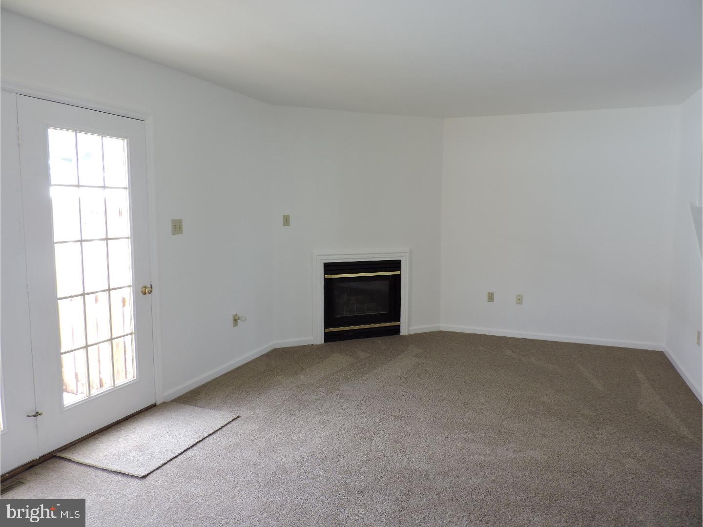 21-4 Cranberry Ridge Reading, PA 19606 - Photo 6 of 21 Living Room
