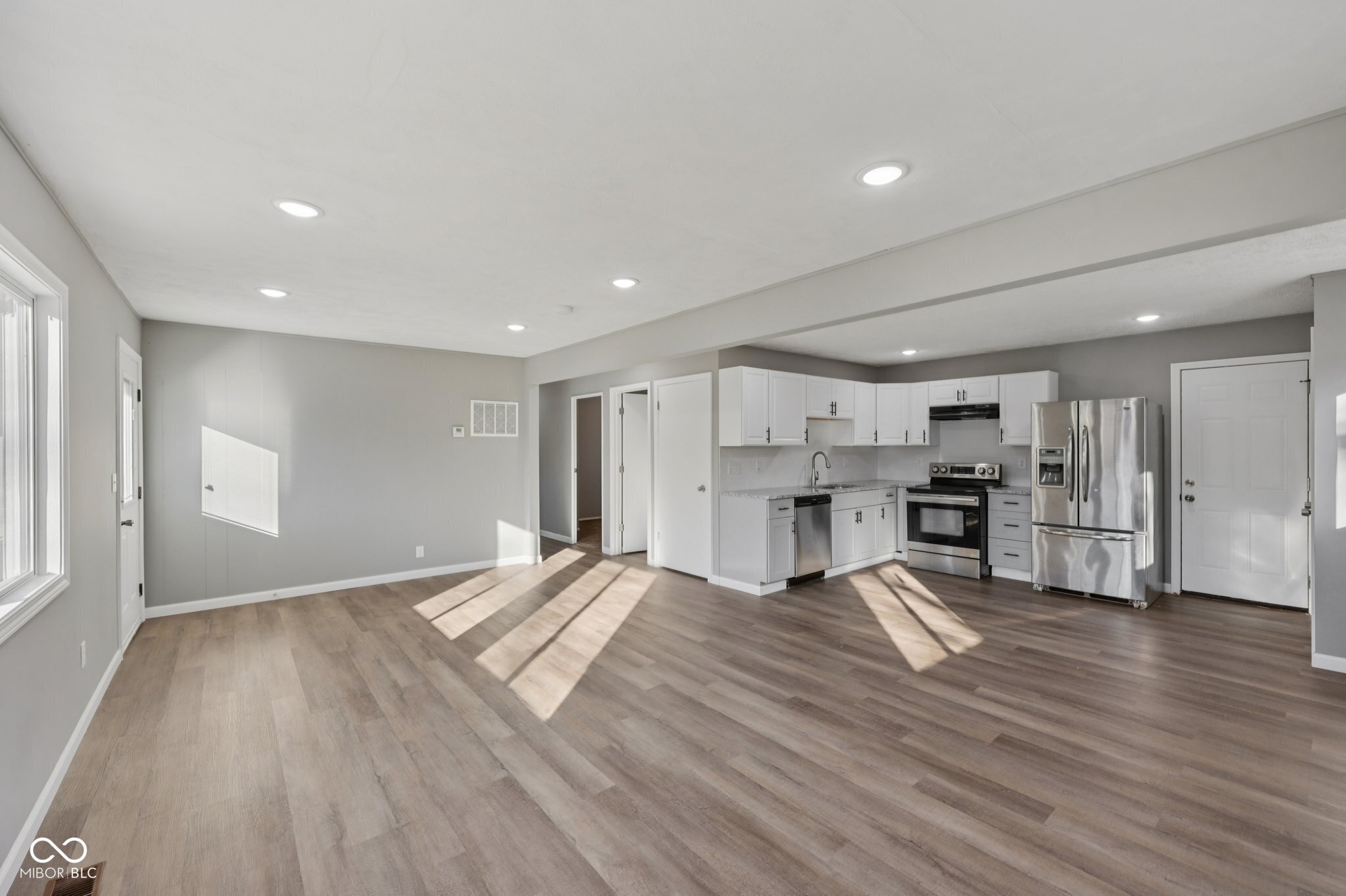 3441 Minger Road Indianapolis, IN 46222 - Photo 12 of 37 Gallery Image 12