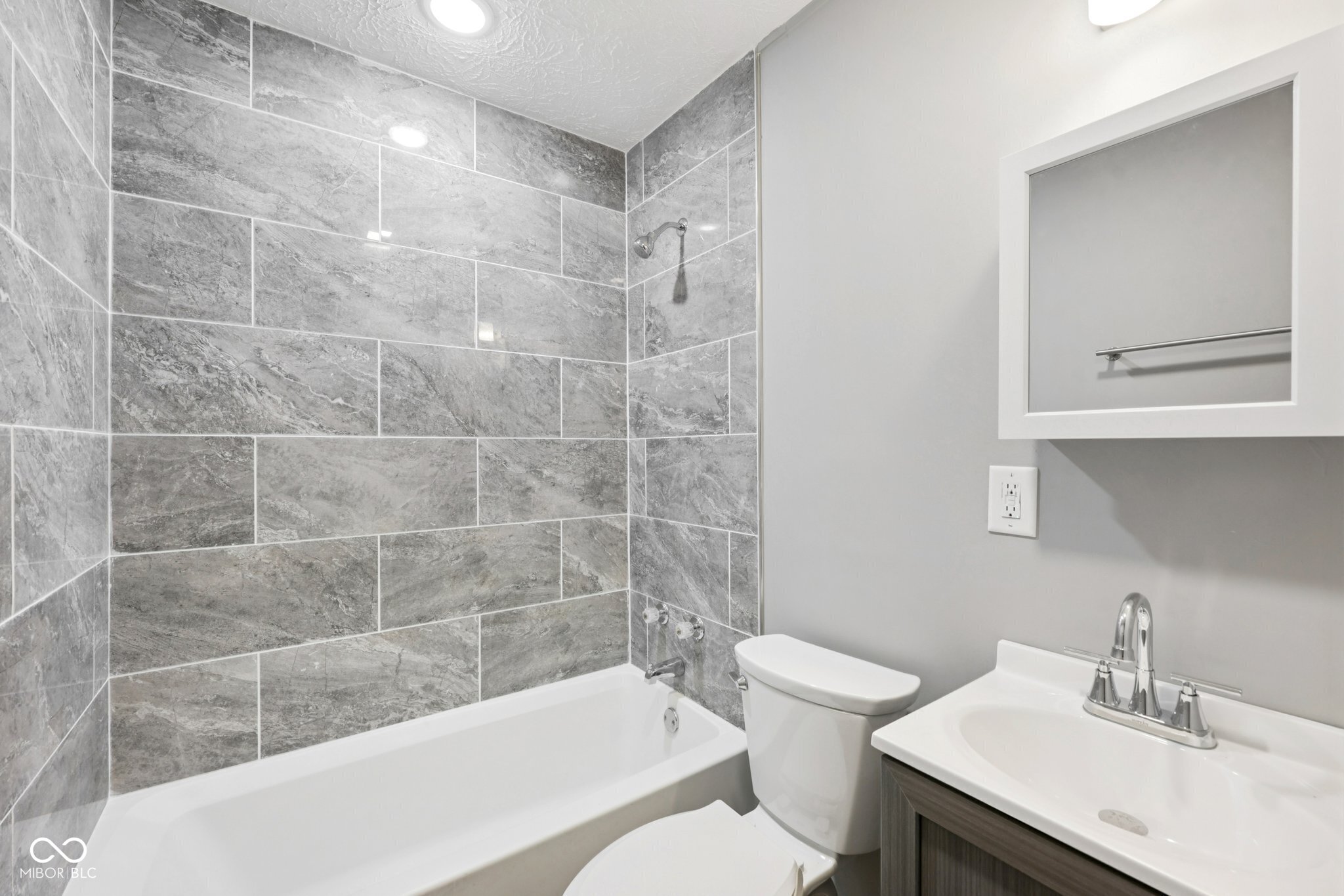 3441 Minger Road Indianapolis, IN 46222 - Photo 23 of 37 Gallery Image 23