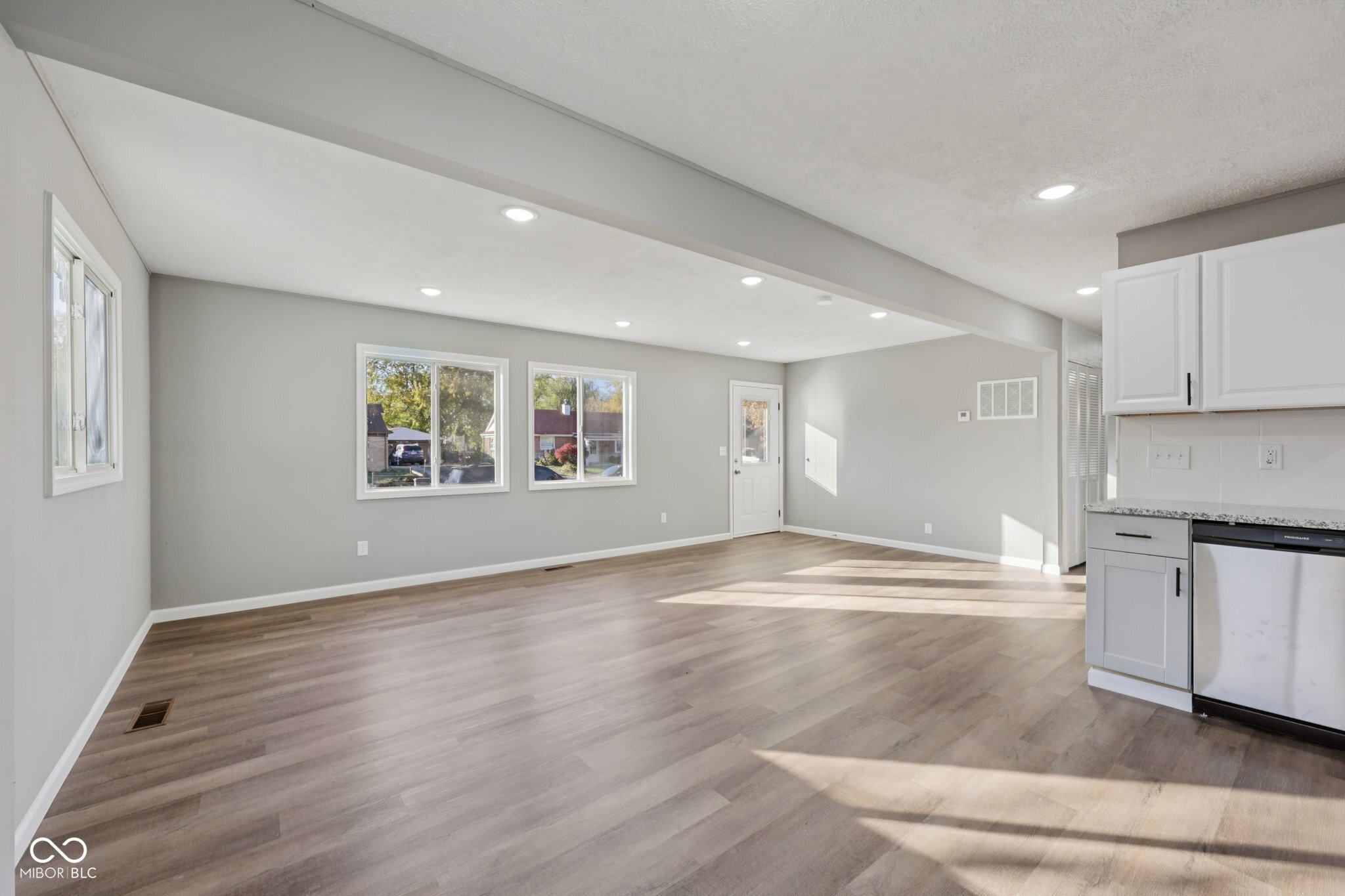 3441 Minger Road Indianapolis, IN 46222 - Photo 5 of 37 Gallery Image 5