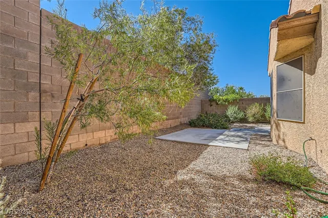 $2,095 | 2651 Dirleton Place, Henderson, NV 89044