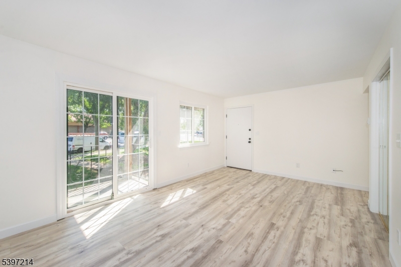 79 Getty Avenue, Unit 4B Clifton, NJ 07011 - Photo 18 of 21