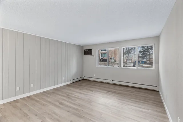 $144,900 | 7414 West 22nd Street, Unit 114, St. Louis Park, MN 55426