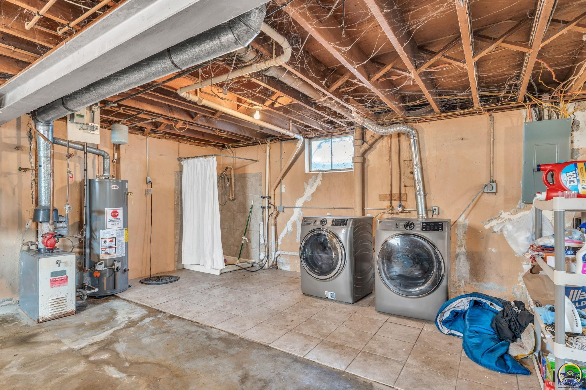 2886 Southwest Mulvane Street Topeka, KS 66611 - Photo 23 of 34