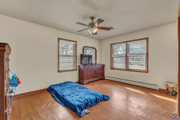 $200,000 | 2886 Southwest Mulvane Street, Topeka, KS 66611