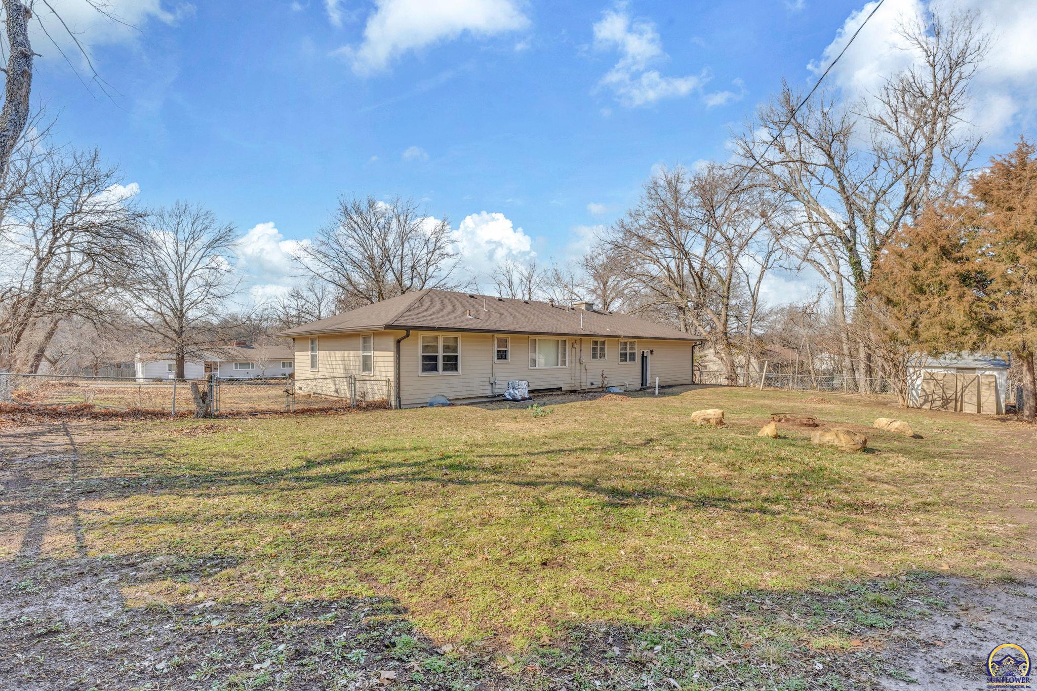 2886 Southwest Mulvane Street Topeka, KS 66611 - Photo 32 of 34